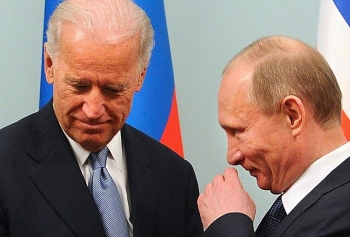 Ông Biden cảnh báo Trung Quốc sẽ 'gặp nguy', Nga phải chịu hậu quả