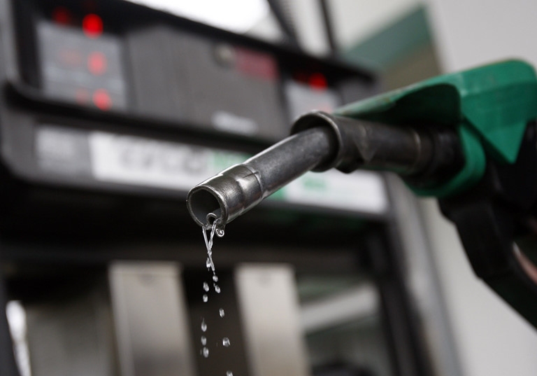 Giá xăng dầu hôm nay (14/10): Dầu thô quay lại mốc kháng cự