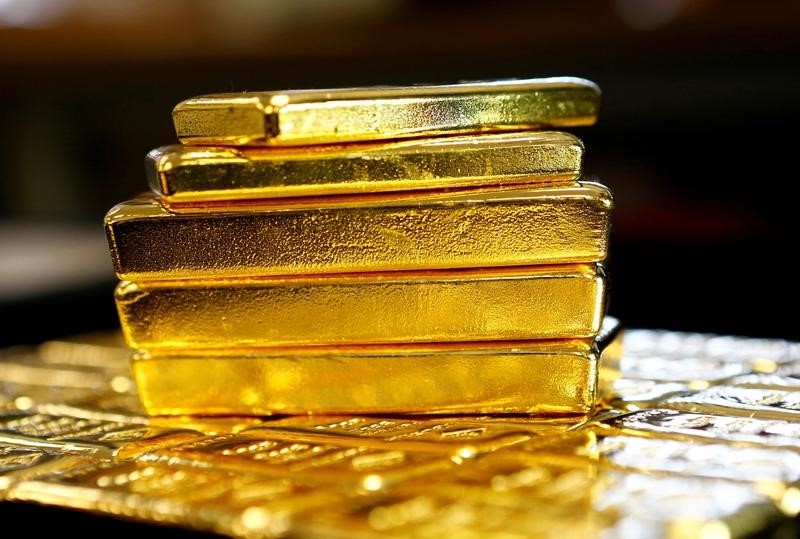 Dự báo giá vàng thứ Năm (25/6): Vàng trong nước giảm, thế giới vẫn tăng