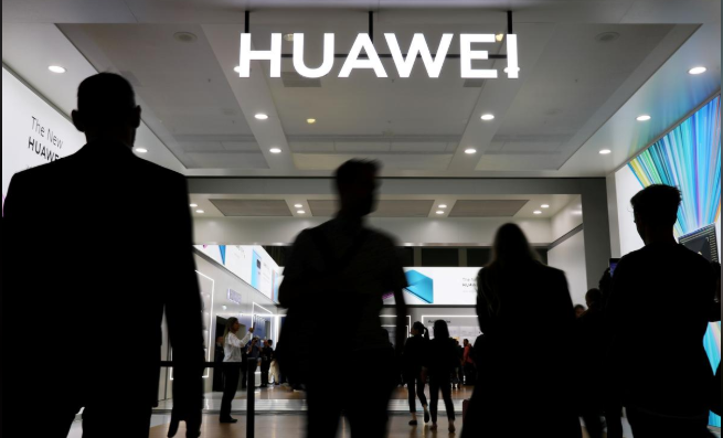 Huawei lại gặp "khó" khi phát triển mạng 5G tại Đức