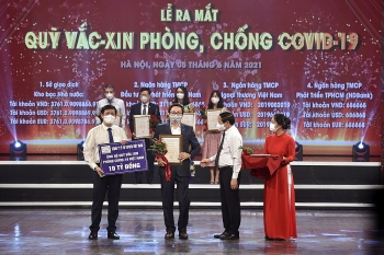 Toyota Việt Nam ủng hộ 10 tỷ đồng cho quỹ vaccine phòng COVID-19