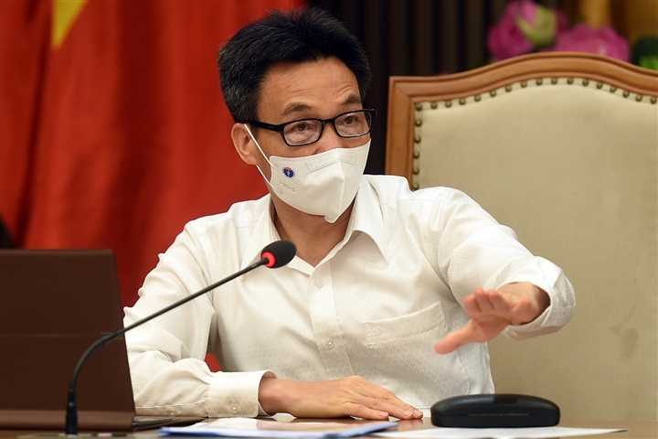 Phó Thủ tướng Vũ Đức Đam: ''Đặc biệt ưu tiên vaccine cho các tỉnh đang bị dịch đe dọa, nhất là TP.HCM'' Phó Thủ tướng Vũ Đức Đam: ''Đặc biệt ưu tiên vaccine cho các tỉnh đang bị dịch đe dọa, nhất là TP.HCM''
