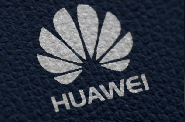 anh cham dut 20 nam hop tac voi huawei