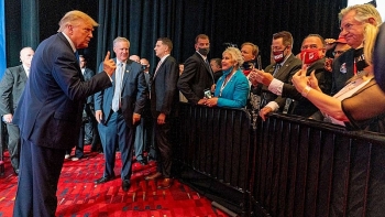 it nhat 4 nguoi nhiem covid 19 sau khi tham gia dai hoi dang cong hoa