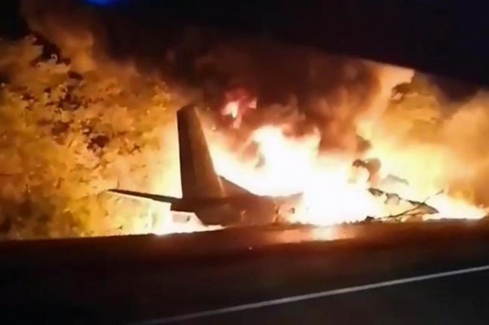 Ukraine: 22 người thiệt mạng do máy bay quân sự rơi