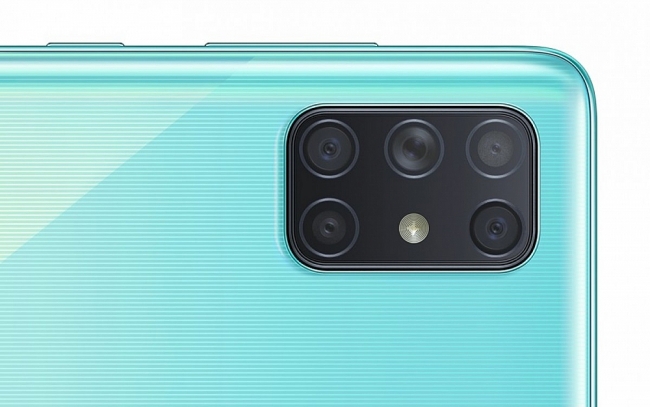 Samsung Galaxy A72 có tới 5 camera sau?