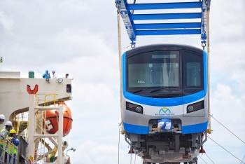 Đoàn tàu metro số 1 đã về tới TP HCM