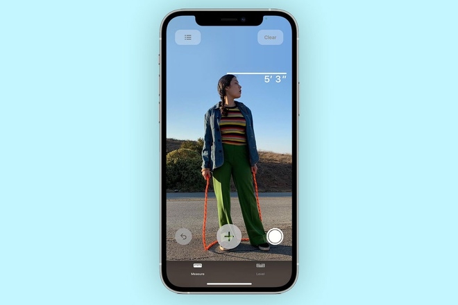 Tính năng đo chiều cao người mới lạ trên iPhone 12