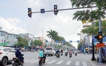 muc xu phat lai xe vuot den do moi nhat nam 2020