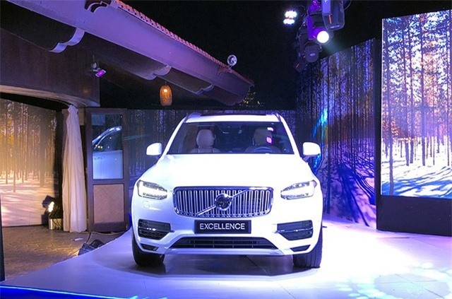 gia xe o to volvo moi nhat thang 112019 xc 90 excellence gia 649 ty dong