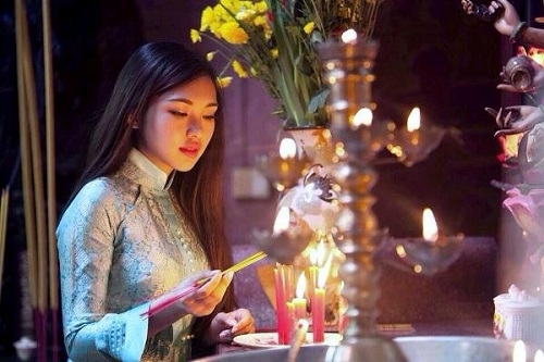 3. Văn khấn mùng 1 tháng Chạp