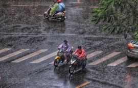 Dự báo thời tiết ngày 4/7: Tiếp tục mưa lớn ở nhiều tỉnh thành