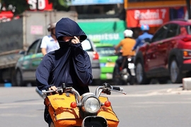 du bao thoi tiet ngay 77 dot nang nong moi len toi 41 do c