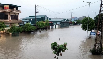 Bản tin thời tiết hôm nay (18/8): Hà Nội và Bắc Bộ mưa to đến rất to gây ngập lụt nhiều nơi