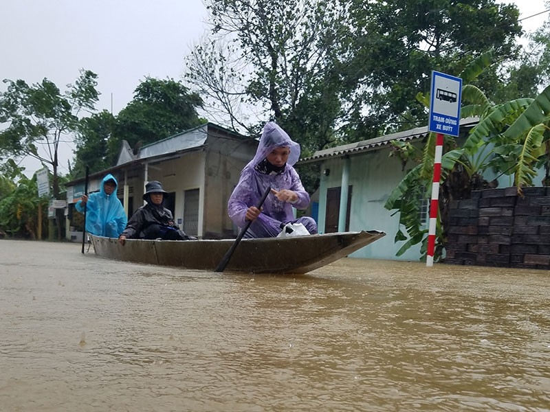 Thời tiết 10/10: Cảnh báo tin lũ khẩn cấp trên các sông từ Hà Tĩnh đến Thừa Thiên Huế