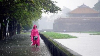 Thời tiết 18/10: Tiếp tục mưa lớn ở các tỉnh miền Trung
