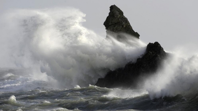 Tin mới áp thấp nhiệt đới: Đi vào biển Đông trong 24h tới và mạnh lên thành bão số 12