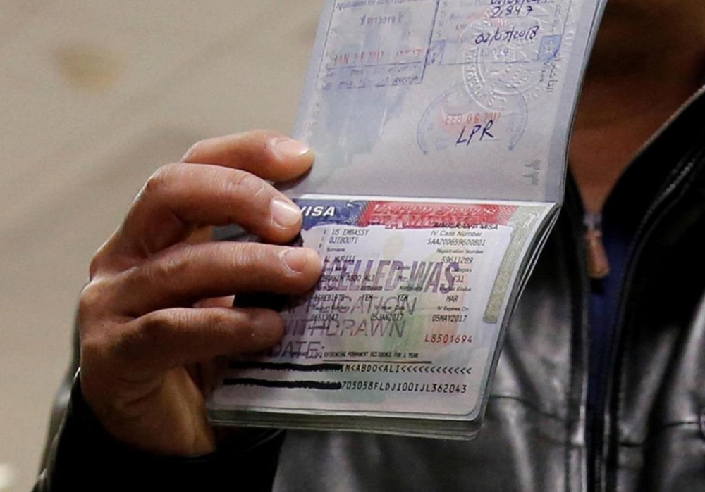 Mỹ ký lệnh rút ngắn thị thực với quan chức Trung Quốc từ 10 năm còn 1 tháng