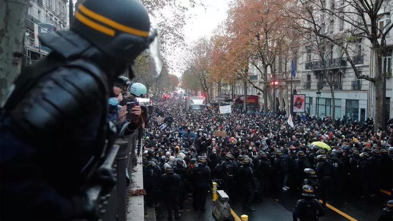 Gần 150 người bị bắt trong cuộc biểu tình bạo loạn ở Pháp
