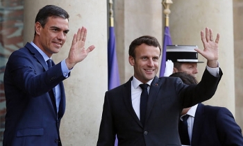 Thêm nhiều lãnh đạo Châu Âu tự cách ly sau khi tổng thống Pháp mắc Covid-19