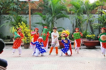 Lời bài hát (Lyrics) “Ngày xuân long phụng sum vầy” - Bài hát sôi động Tết 2021