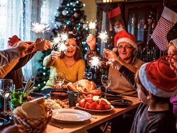 Noel 2021: Lời chúc Giáng Sinh ý nghĩa dành cho bố mẹ