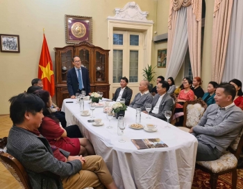 Đại sứ quán Việt Nam tại Romania họp mặt đại diện Cộng đồng người Việt đầu Xuân 2023