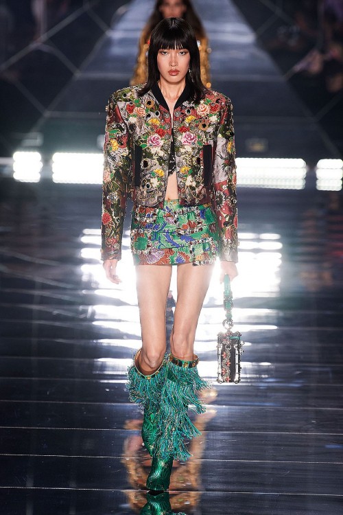 Người mẫu diễn catwalk cho show Dolce & Gabbana Xuân Hè 2022. Ảnh: Dolce & Gabbana