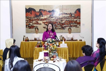 Phó Chủ tịch nước gặp mặt các nữ Đại sứ, Trưởng đại diện các tổ chức quốc tế tại Việt Nam