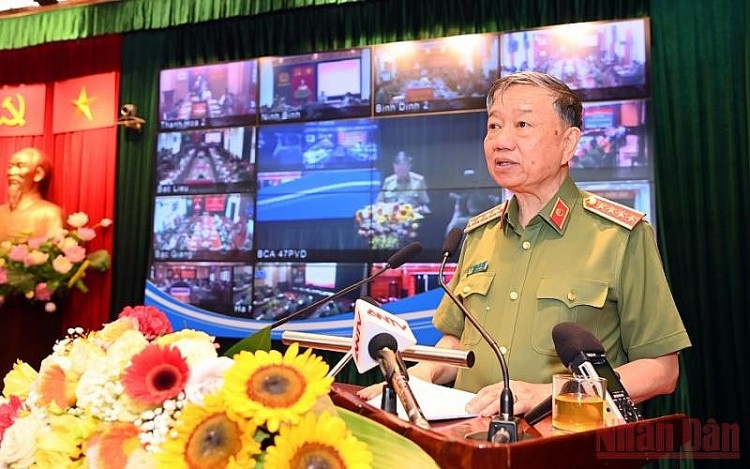 Bộ trưởng Công an Tô Lâm phát biểu chỉ đạo Hội nghị. Ảnh: Báo Nhân dân