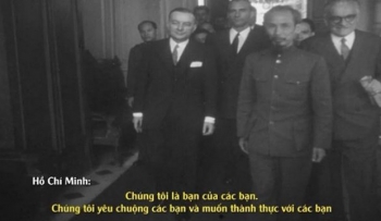 Chiếu phim tư liệu về Chủ tịch Hồ Chí Minh tại Algieria