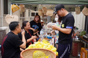Phiên chợ quê Việt Nam được tái hiện giữa không gian thành phố Fukuoka, Nhật Bản