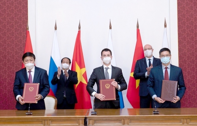 VABIOTECH-SOVICO ký thỏa thuận sản xuất vaccine Sputnik tại Việt Nam