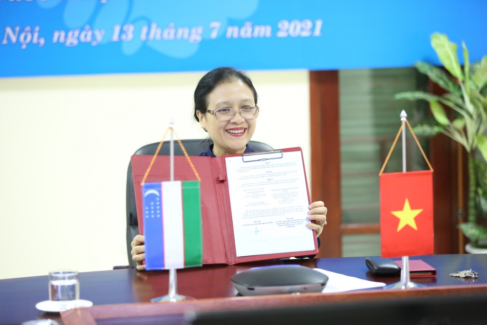Xây dựng khung pháp lý ổn định, toàn diện cho quan hệ hợp tác nhân dân Việt Nam - Uzbekistan
