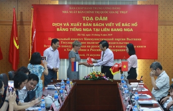 Dịch giả Svetlana Glazunova sẽ dịch cuốn hồi ký “Bác Hồ viết Di chúc” sang tiếng Nga