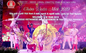 Tỉnh Thái Nguyên đón kiều bào về quê ăn Tết