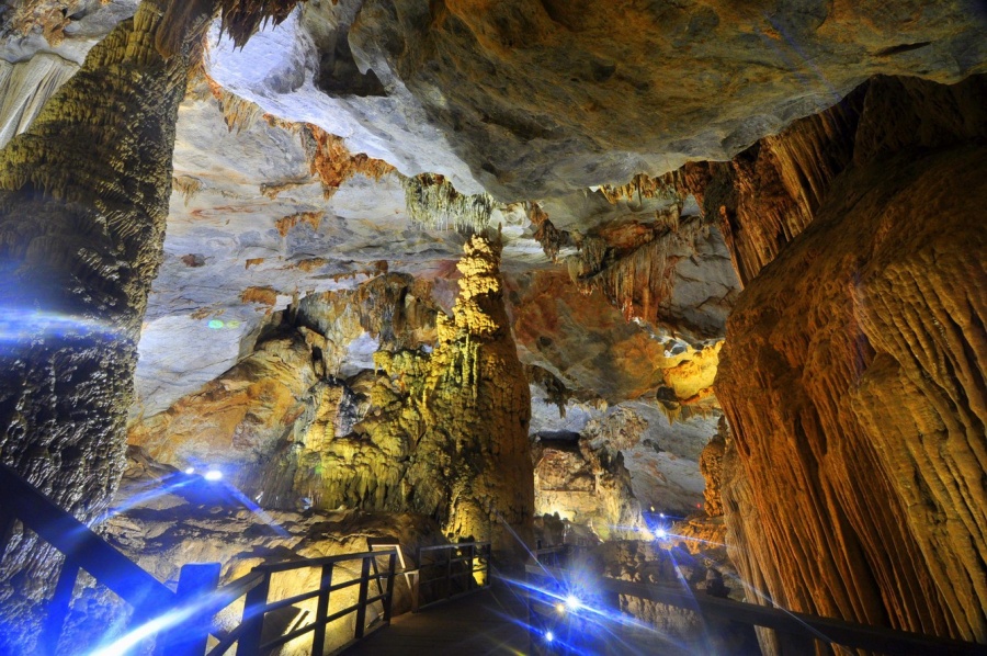 cung cnn kham pha 7 hang dong ky thu nhat viet nam