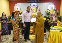 Văn hóa tâm linh Phật giáo người Việt hòa đồng tại Séc