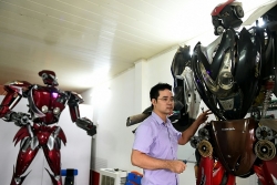 AFP ca ngợi kỹ sư Việt chế robot lấy cảm hứng từ Transformer