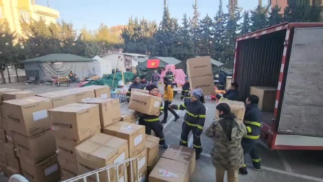 Đoàn cứu hộ Việt Nam trao tặng 2 tấn thiết bị y tế hỗ trợ Thổ Nhĩ Kỳ