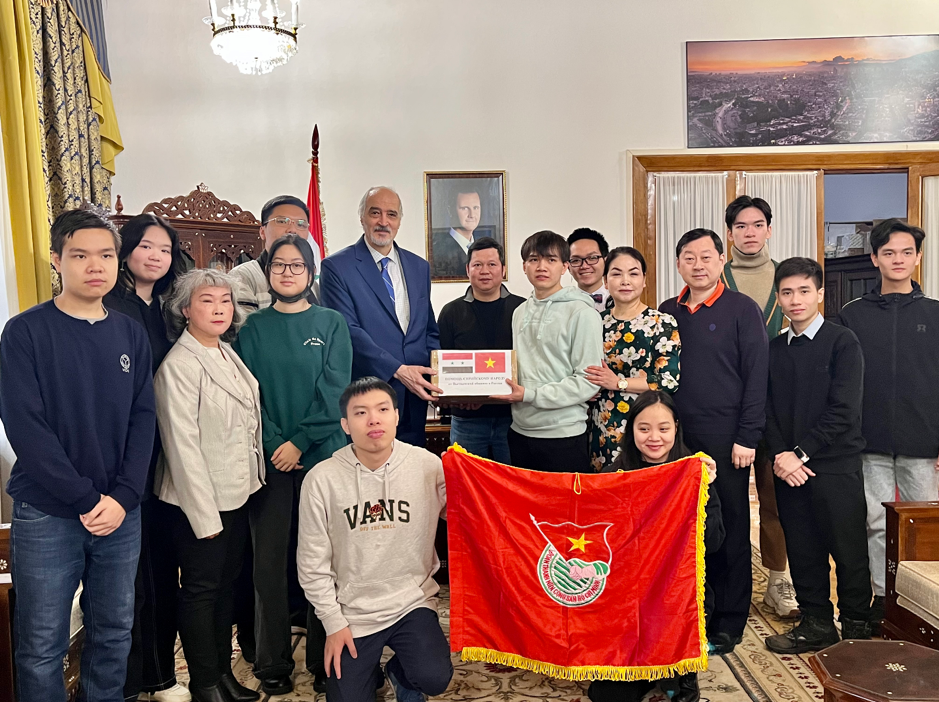 Sinh viên Việt Nam tại Nga chung tay hỗ trợ các nạn nhân động đất ở Syria